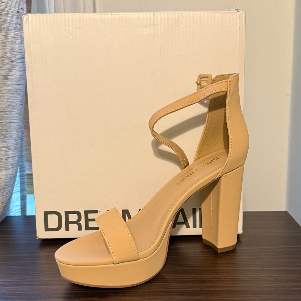Dream Pairs Women's Tan Platform Heels